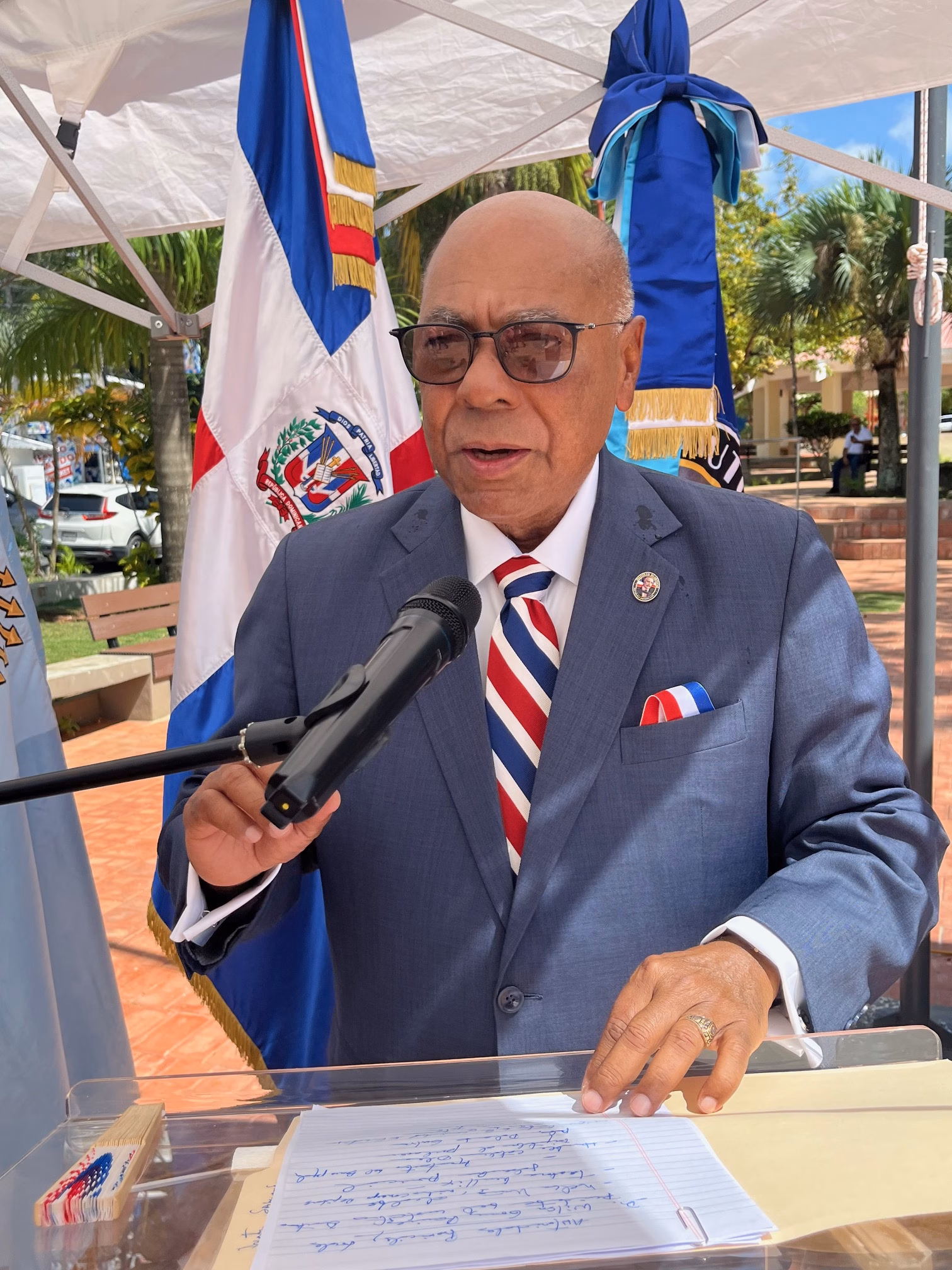 El doctor Milton Ray Guevara, presidente emérito del Tribunal Constitucional, durante su discurso
