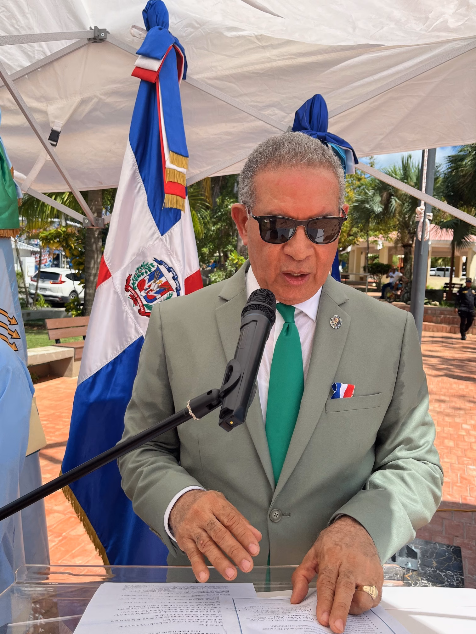 El presidente del Instituto Duartiano, Wilson Gómez Ramírez, habla desde el podio